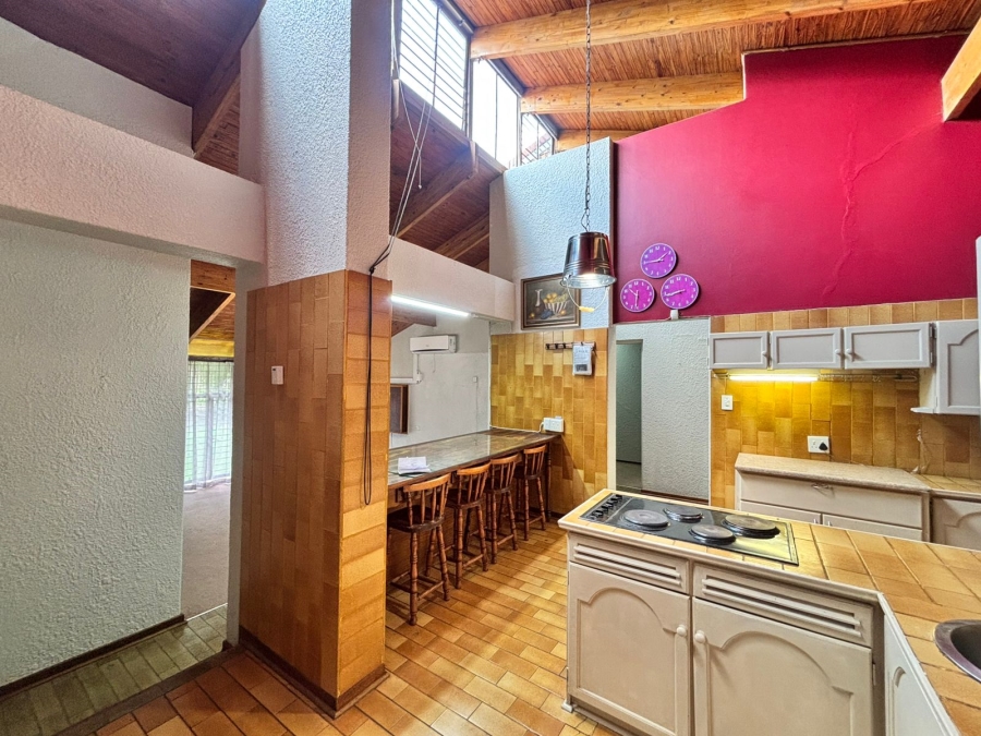 4 Bedroom Property for Sale in Van Der Hoff Park North West